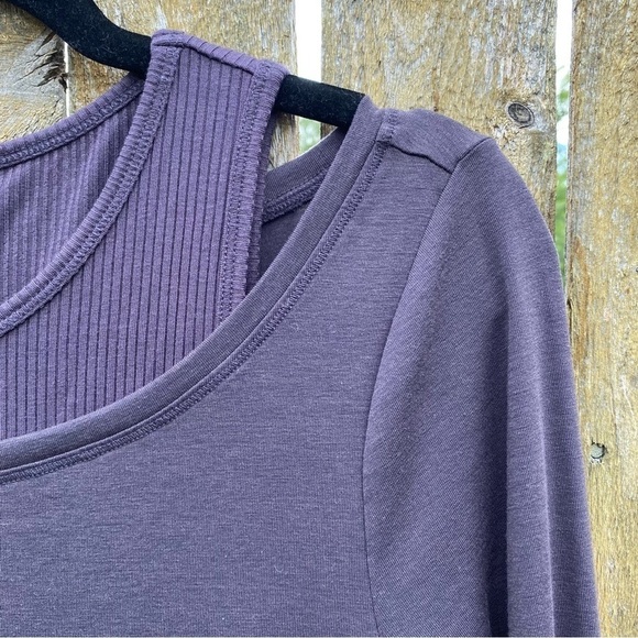Athleta Essence Groove Top in Spring Night Sz M - Picture 5 of 15